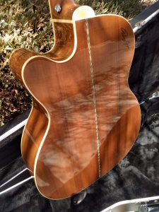 ZAD50CE Left Handed Solid Spruce/Mahogany Acoustic Electric