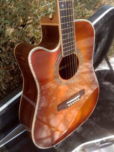 ZAD900CE Left Handed Solid Spruce/Rosewood Acoustic Electric AURA 50th Anniversary Tobacco Sunburst Pro Series