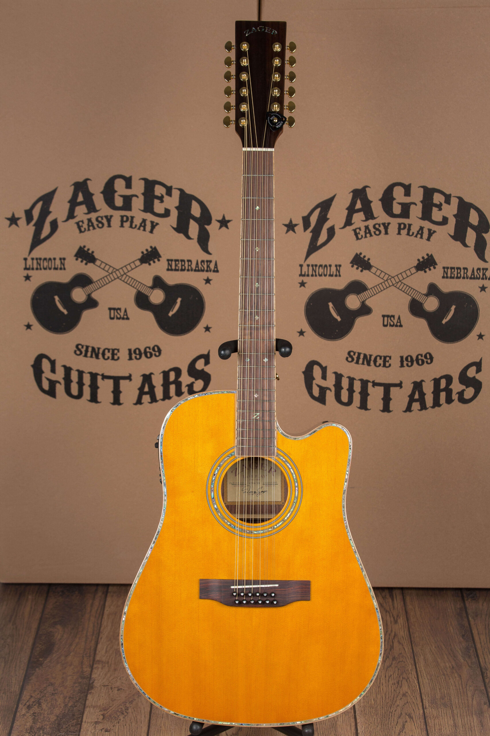 900CE/N 12 String